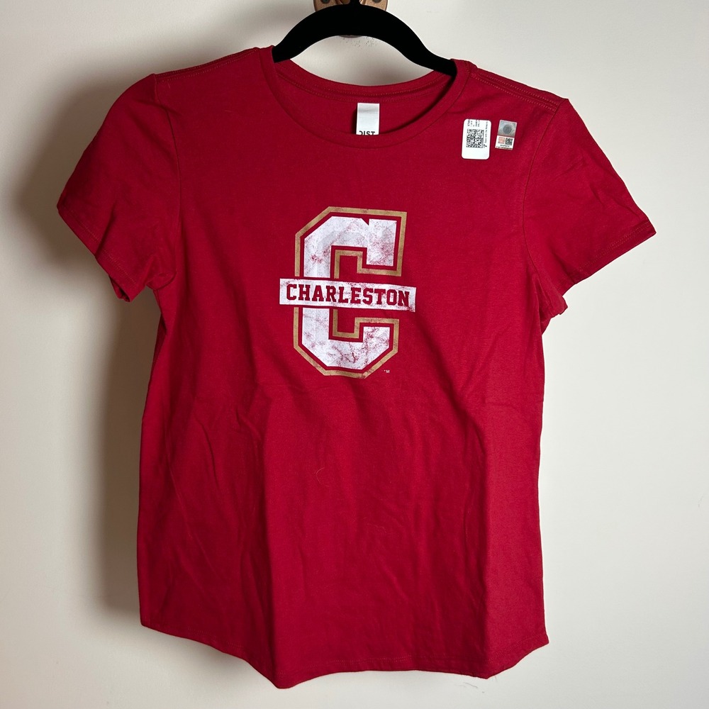 District College of Charleston Cougars Girls Youth Large Red Graphic T-Shirt‎